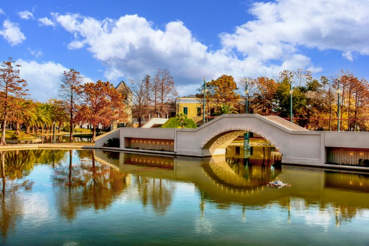 a small boat in a body of water